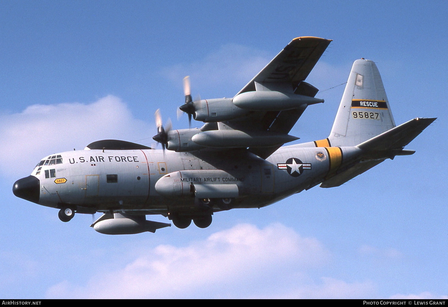 Aircraft Photo of 69-5827 / 95827 | Lockheed HC-130N Hercules (L-382) | USA - Air Force | AirHistory.net #238670