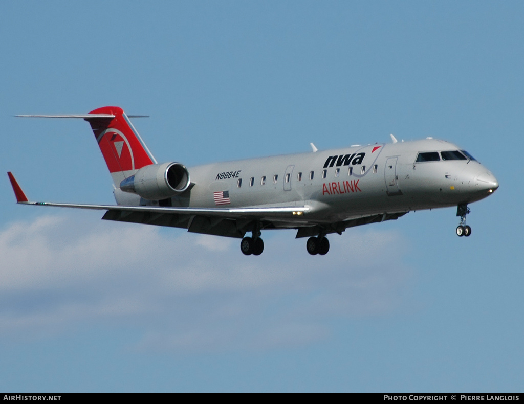 Aircraft Photo of N8884E | Bombardier CRJ-440 (CL-600-2B19) | NWA Airlink | AirHistory.net #238692