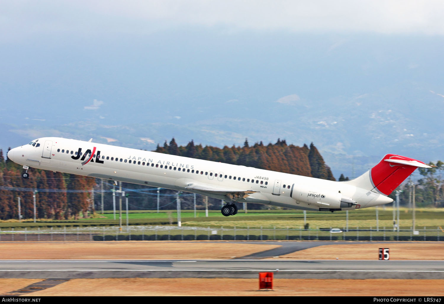 Aircraft Photo of JA8498 | McDonnell Douglas MD-81 (DC-9-81) | Japan Airlines - JAL | AirHistory.net #238808