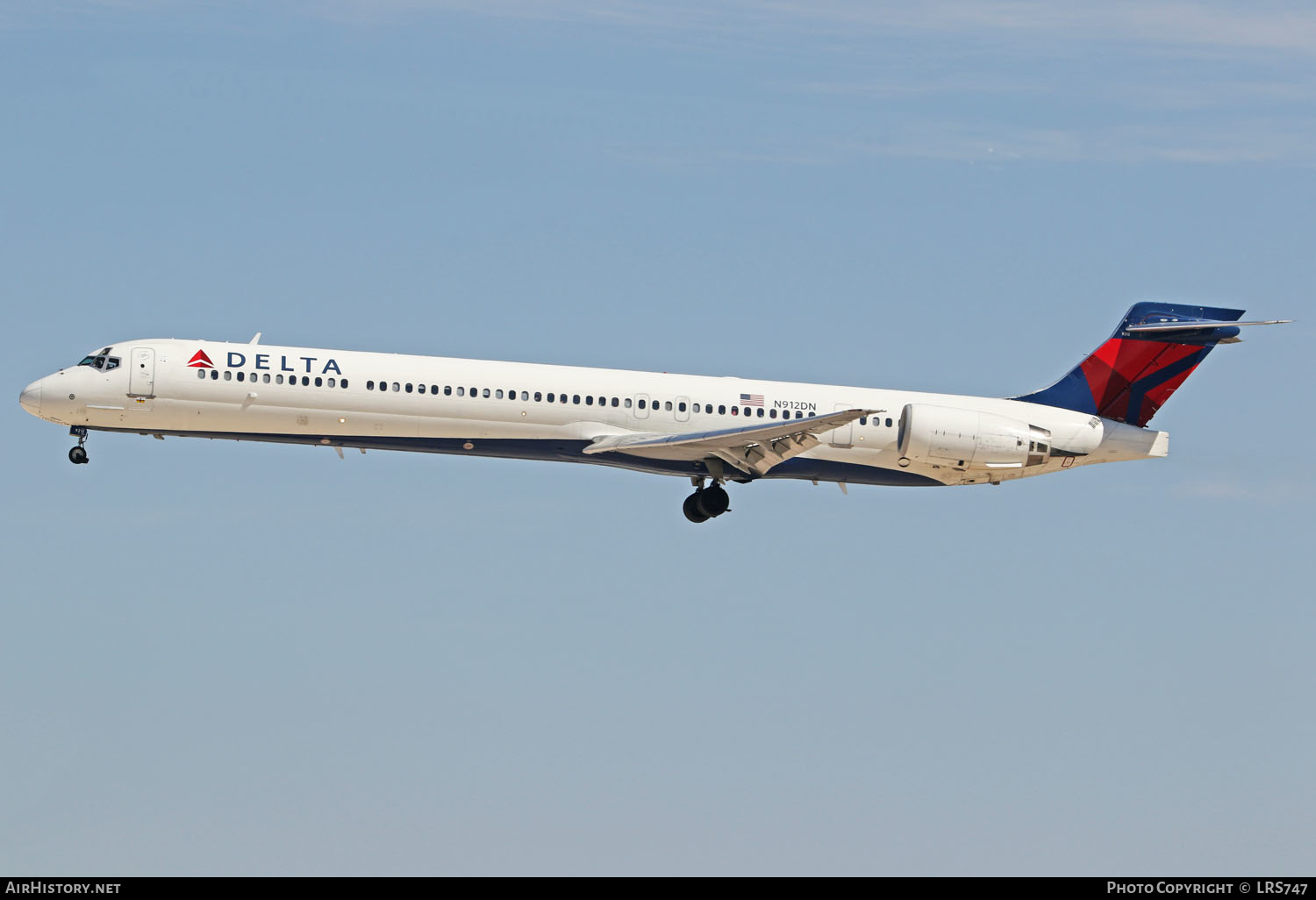 Aircraft Photo of N912DN | McDonnell Douglas MD-90-30 | Delta Air Lines | AirHistory.net #238810