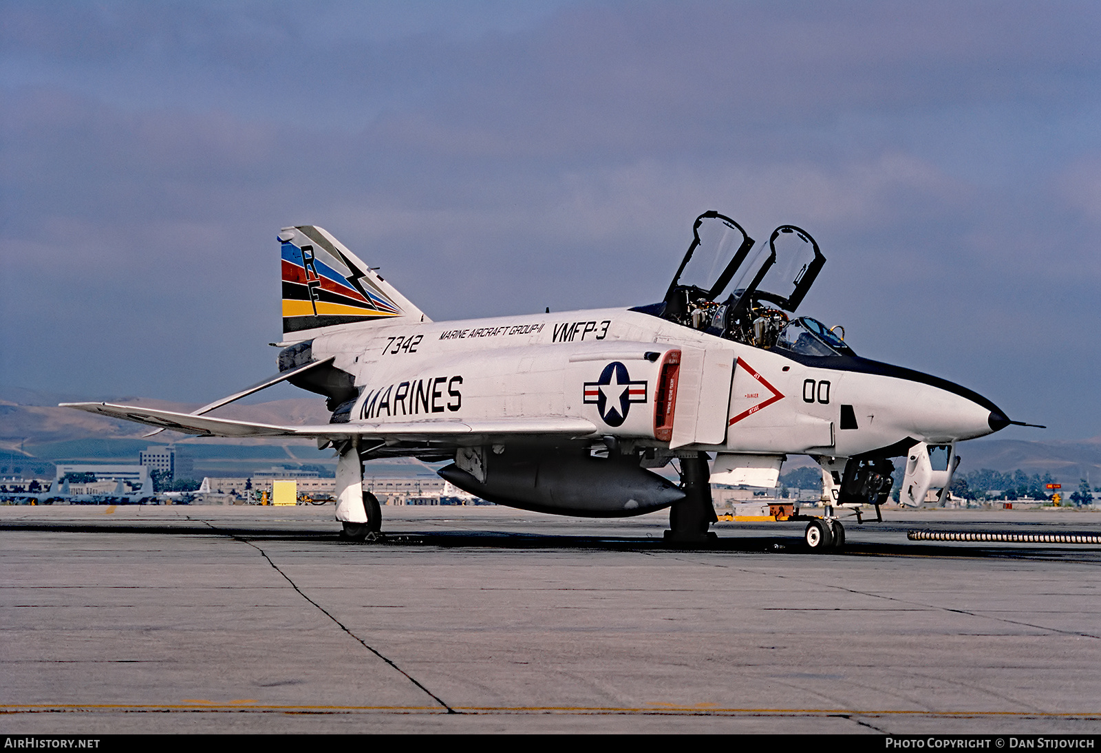 Aircraft Photo of 157342 | McDonnell Douglas RF-4B Phantom II | USA - Marines | AirHistory.net #238929