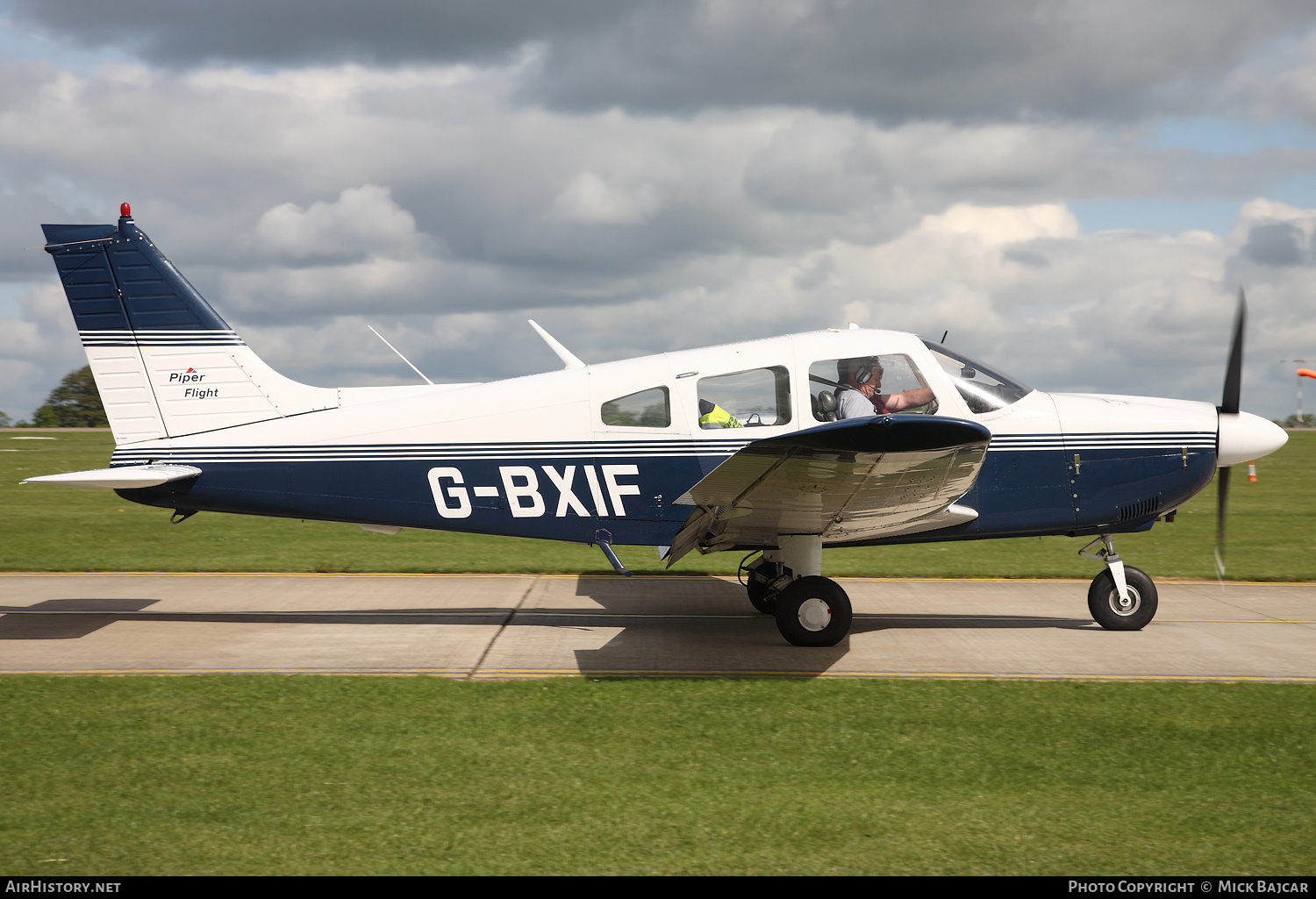 Aircraft Photo of G-BXIF | Piper PA-28-181 Cherokee Archer II | AirHistory.net #238942