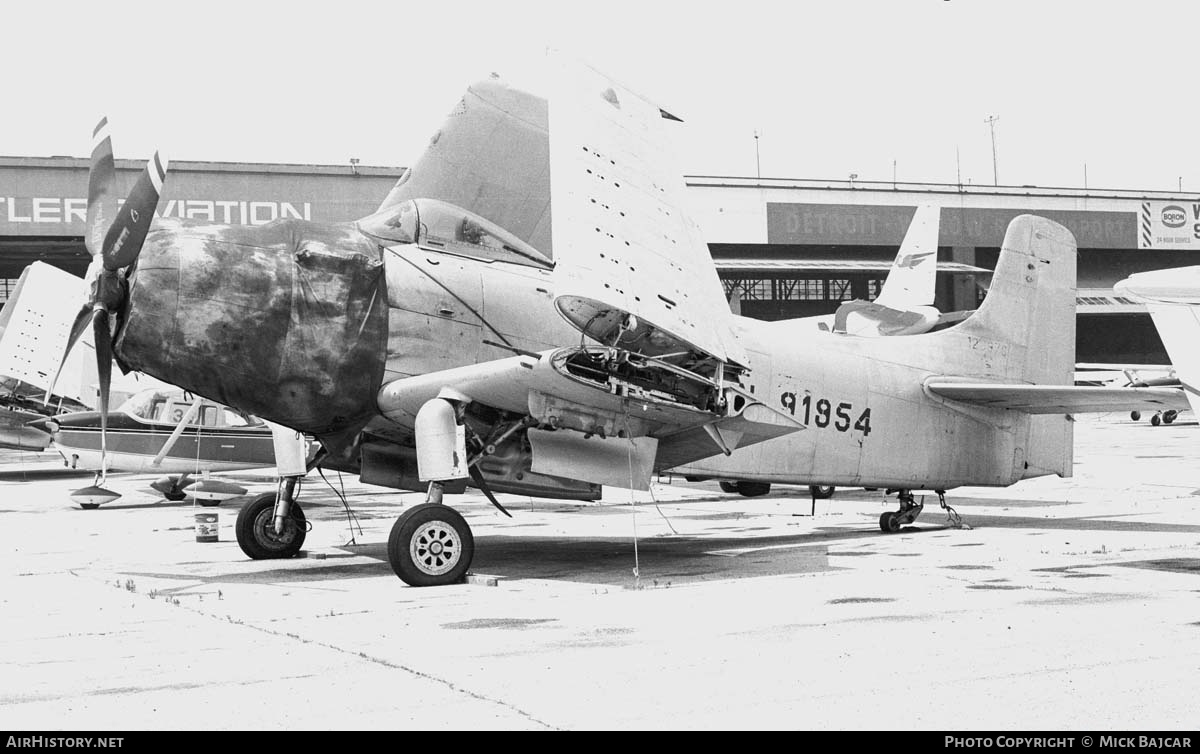 Aircraft Photo of N91954 | Douglas A-1D Skyraider | AirHistory.net #239008