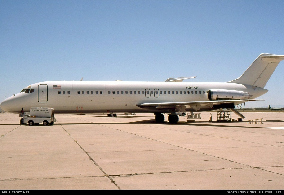 Aircraft Photo of N944F | McDonnell Douglas DC-9-33RC | AirHistory.net #239029