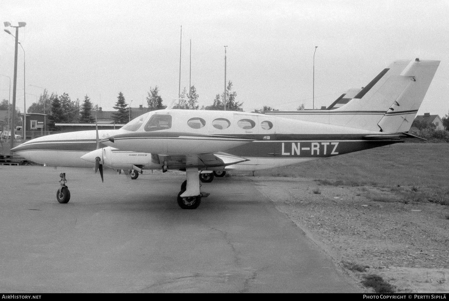 Aircraft Photo of LN-RTZ | Cessna 402B | AirHistory.net #239039