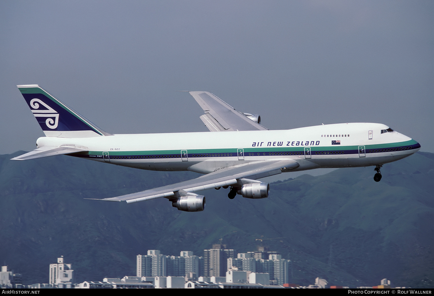 Aircraft Photo of ZK-NZZ | Boeing 747-219B | Air New Zealand | AirHistory.net #239086