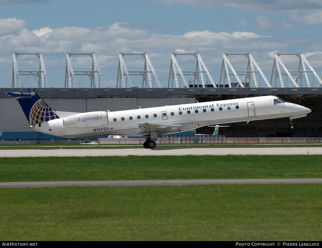 Aircraft Photo of N14923 | Embraer ERJ-145ER (EMB-145ER) | Continental Express | AirHistory.net #239133