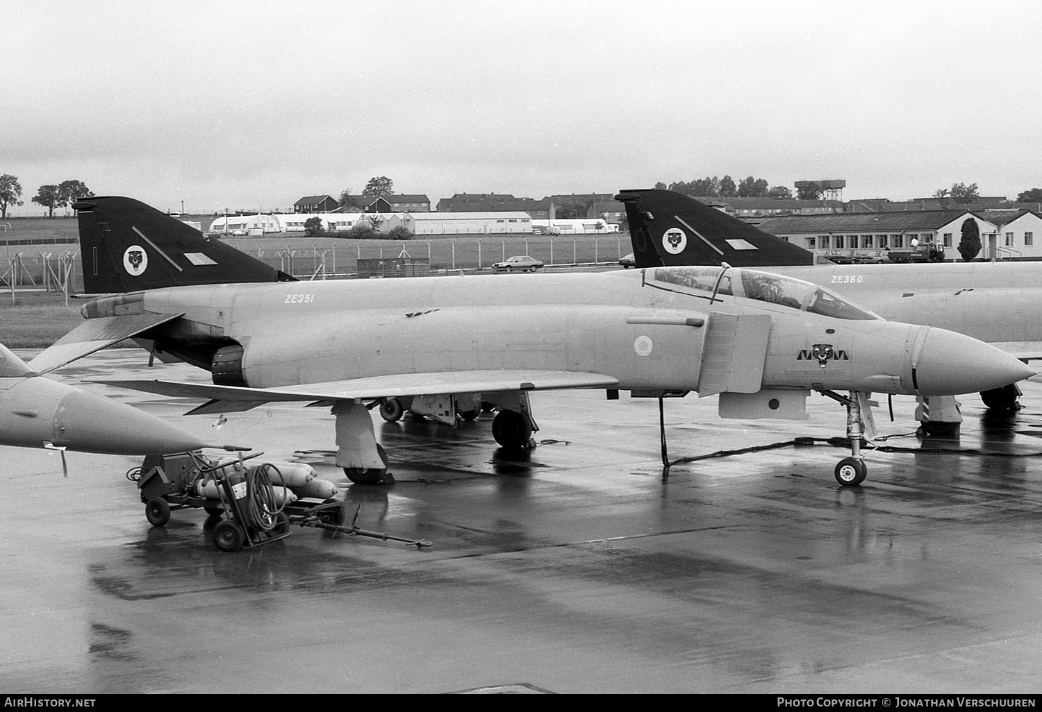Aircraft Photo of ZE351 | McDonnell Douglas F-4J(UK) Phantom | UK - Air Force | AirHistory.net #239148