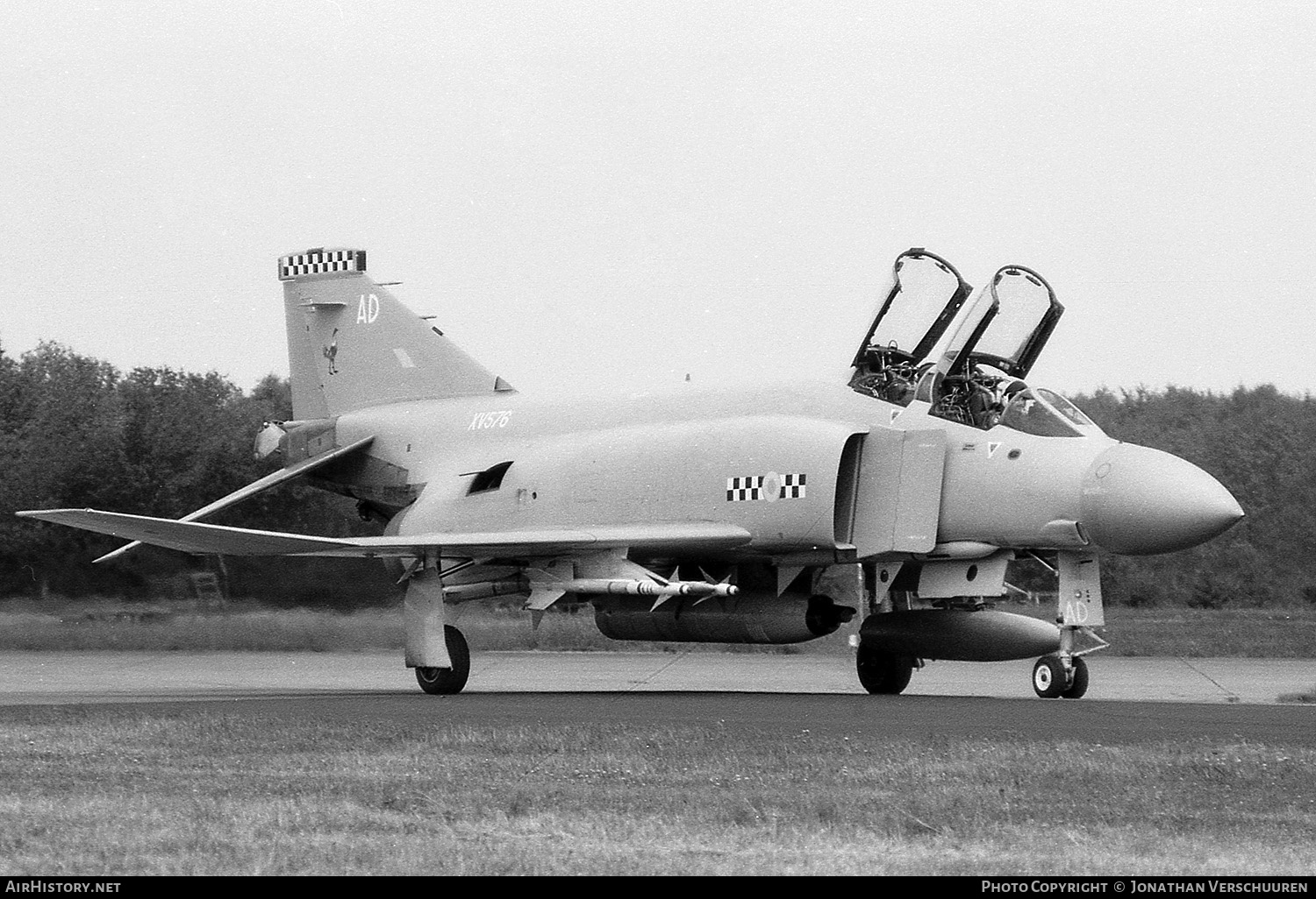 Aircraft Photo of XV576 | McDonnell Douglas F-4K Phantom FG1 | UK - Air Force | AirHistory.net #239185