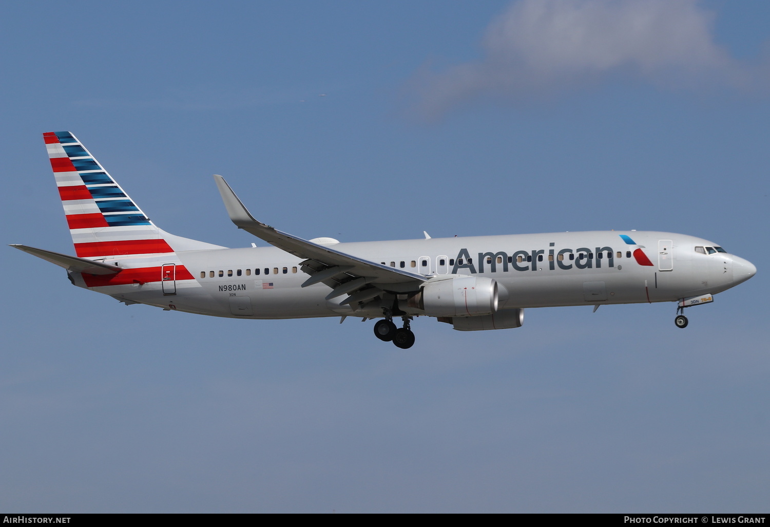 Aircraft Photo of N980AN | Boeing 737-823 | American Airlines | AirHistory.net #239328