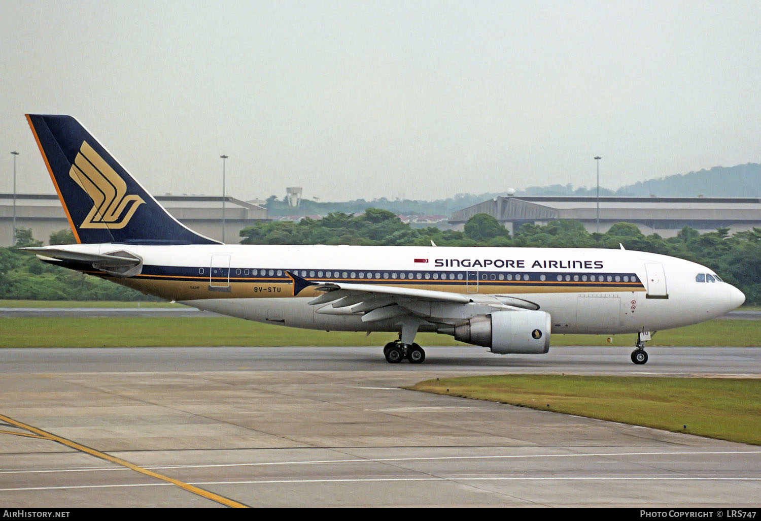 Aircraft Photo of 9V-STU | Airbus A310-324 | Singapore Airlines | AirHistory.net #239337
