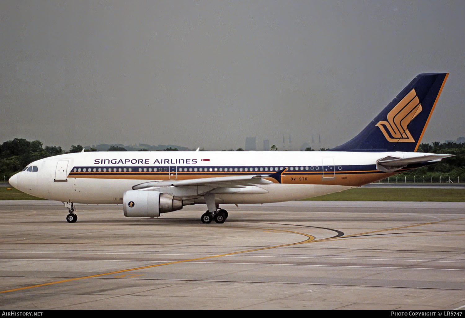 Aircraft Photo of 9V-STO | Airbus A310-324 | Singapore Airlines | AirHistory.net #239346