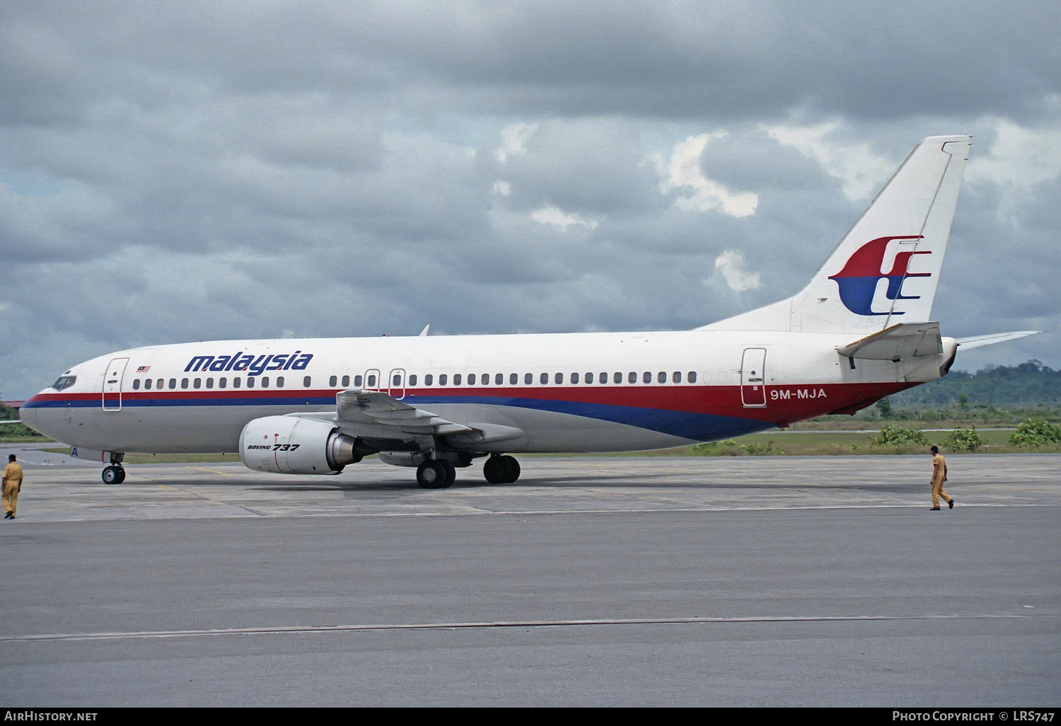 Aircraft Photo of 9M-MJA | Boeing 737-4Q8 | Malaysia Airlines | AirHistory.net #239349
