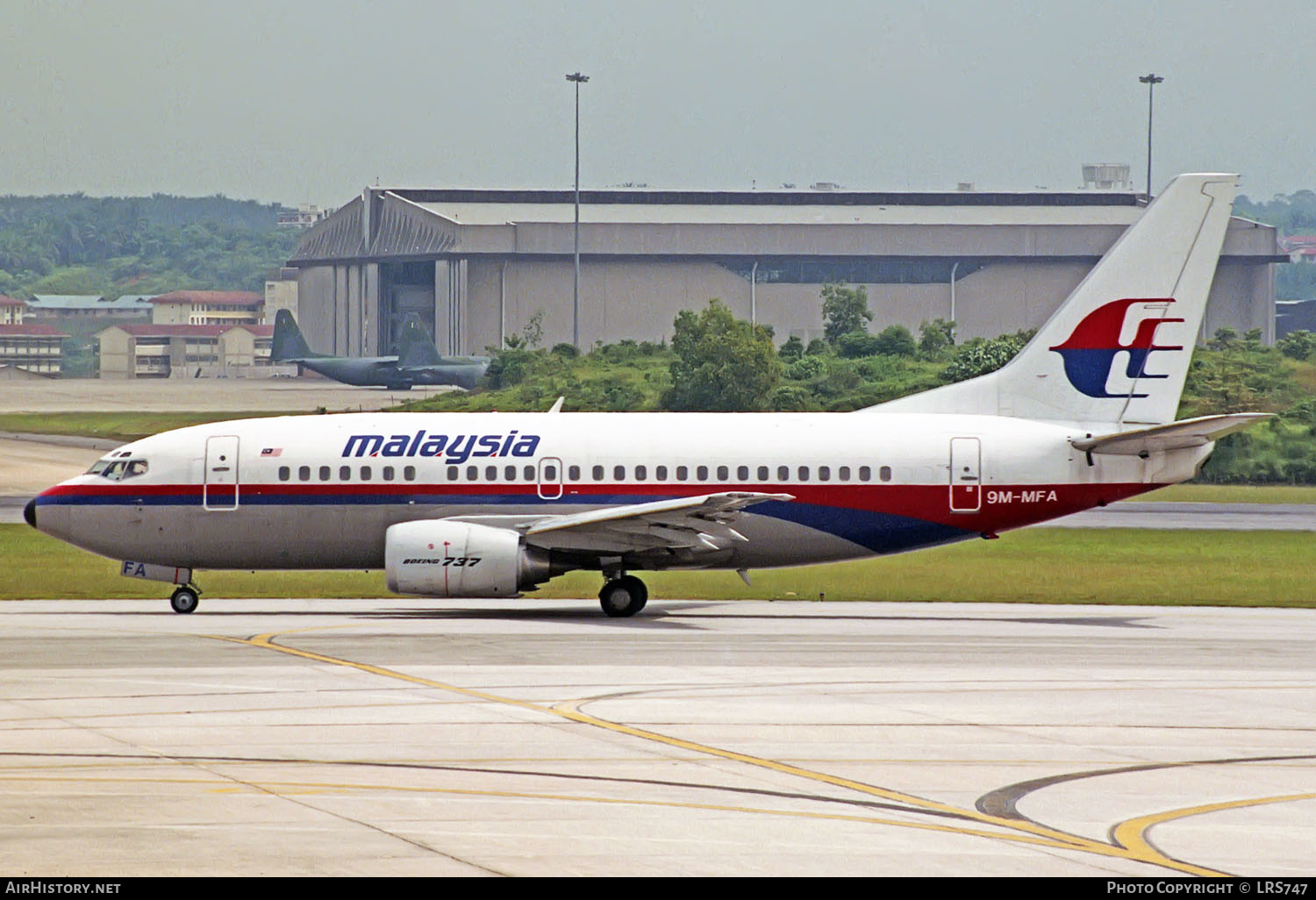 Aircraft Photo of 9M-MFA | Boeing 737-5H4 | Malaysia Airlines | AirHistory.net #239361