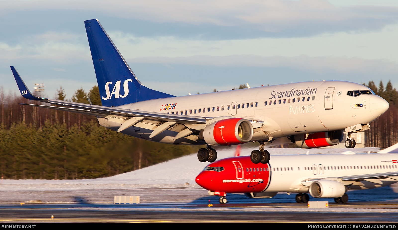 Aircraft Photo of LN-TUM | Boeing 737-705 | Scandinavian Airlines - SAS | AirHistory.net #239507
