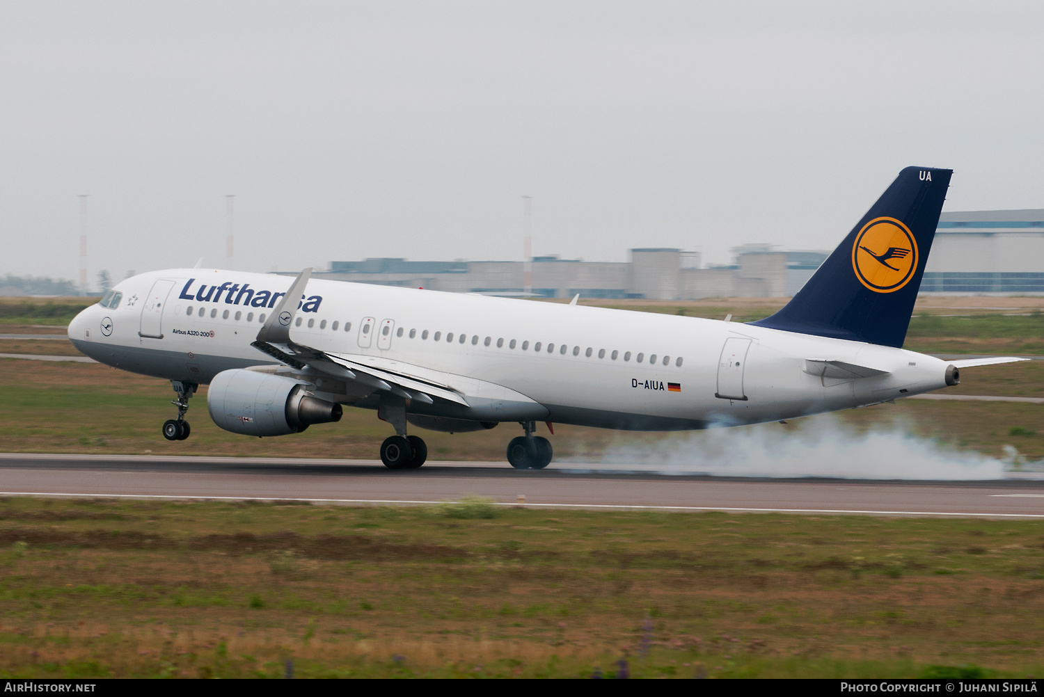 Aircraft Photo of D-AIUA | Airbus A320-214 | Lufthansa | AirHistory.net #239525