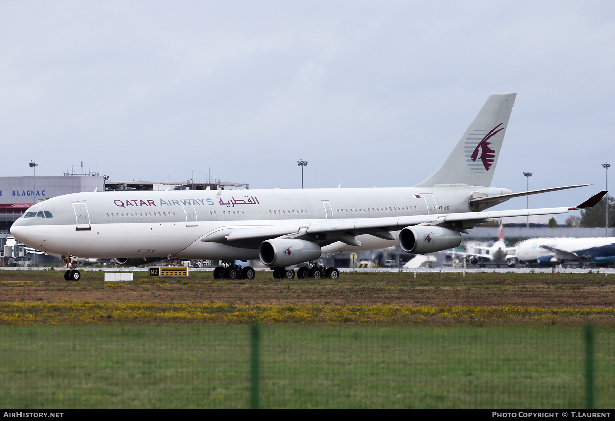 Aircraft Photo of A7-HHK | Airbus A340-211 | Qatar Airways | AirHistory.net #239580