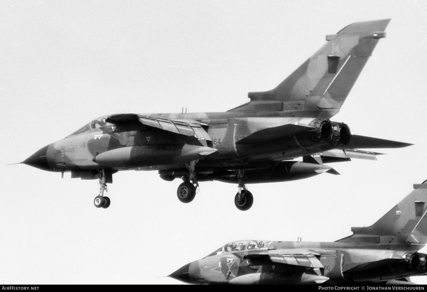 Aircraft Photo of ZA564 | Panavia Tornado GR1 | UK - Air Force | AirHistory.net #239674