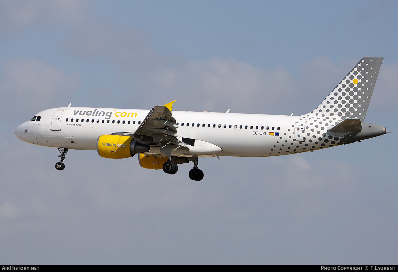 Aircraft Photo of EC-JZI | Airbus A320-214 | Vueling Airlines | AirHistory.net #239727