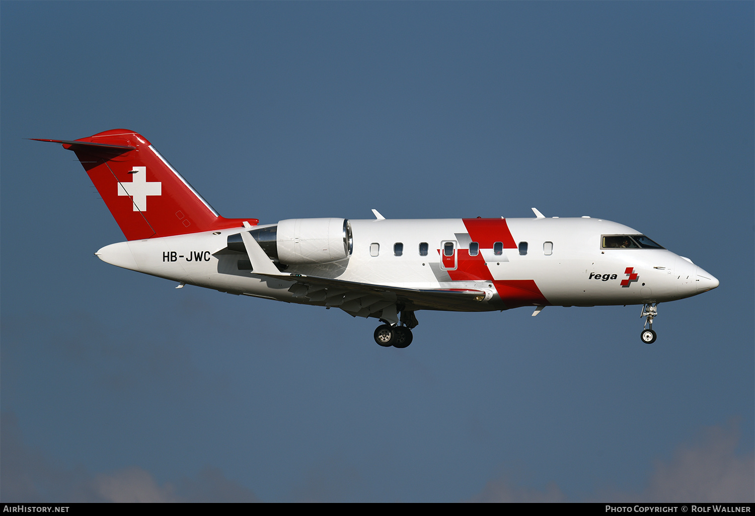 Aircraft Photo of HB-JWC | Bombardier Challenger 650 (CL-600-2B16) | REGA - Swiss Air Ambulance | AirHistory.net #239729
