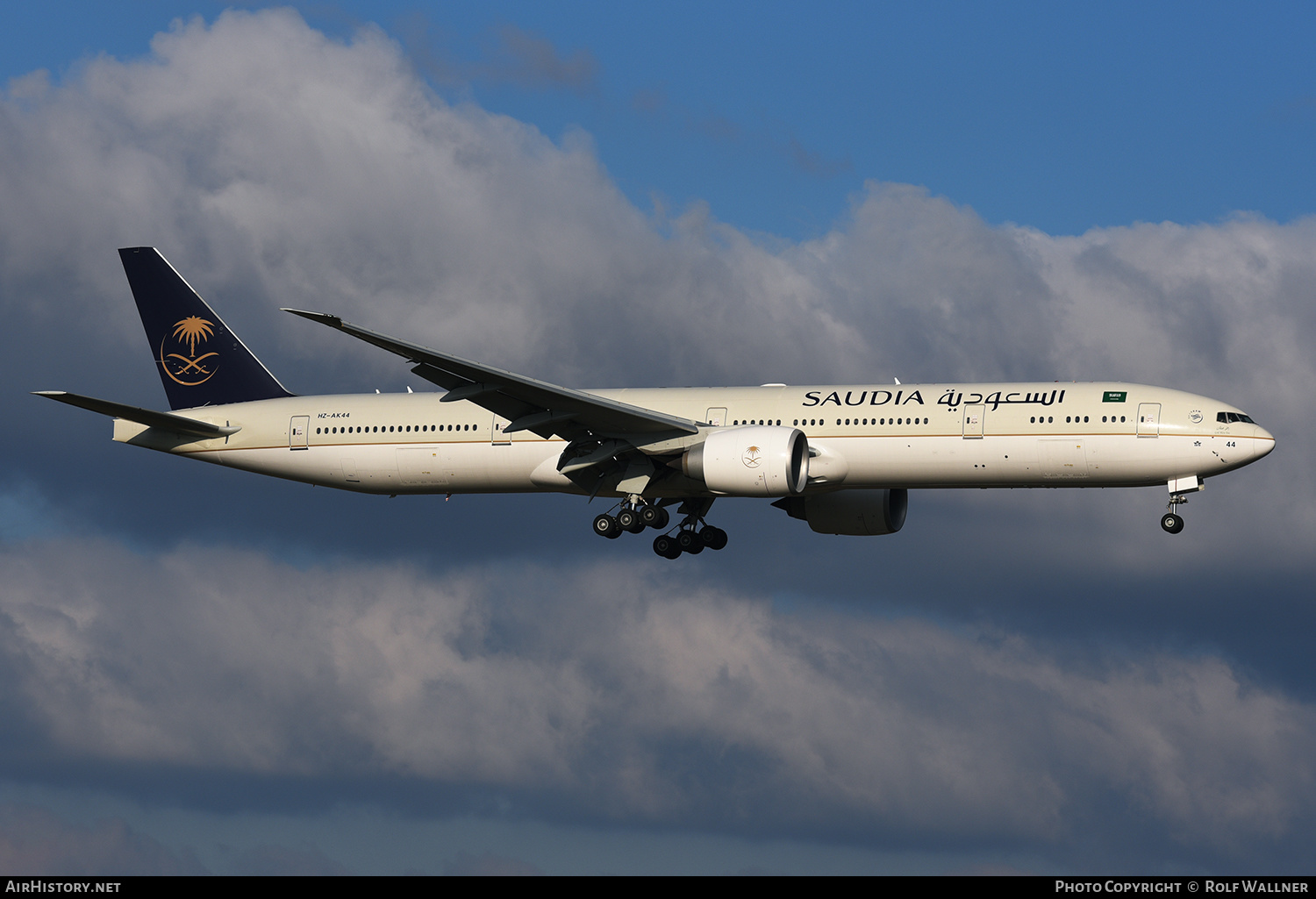 Aircraft Photo of HZ-AK44 | Boeing 777-300/ER | Saudia - Saudi Arabian Airlines | AirHistory.net #239742