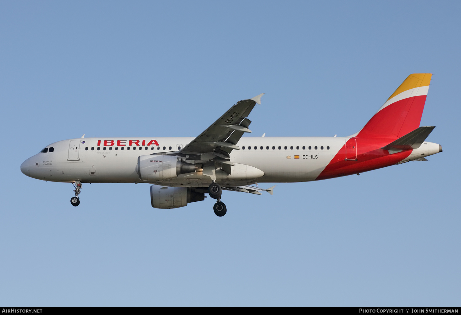 Aircraft Photo of EC-ILS | Airbus A320-214 | Iberia | AirHistory.net #239747