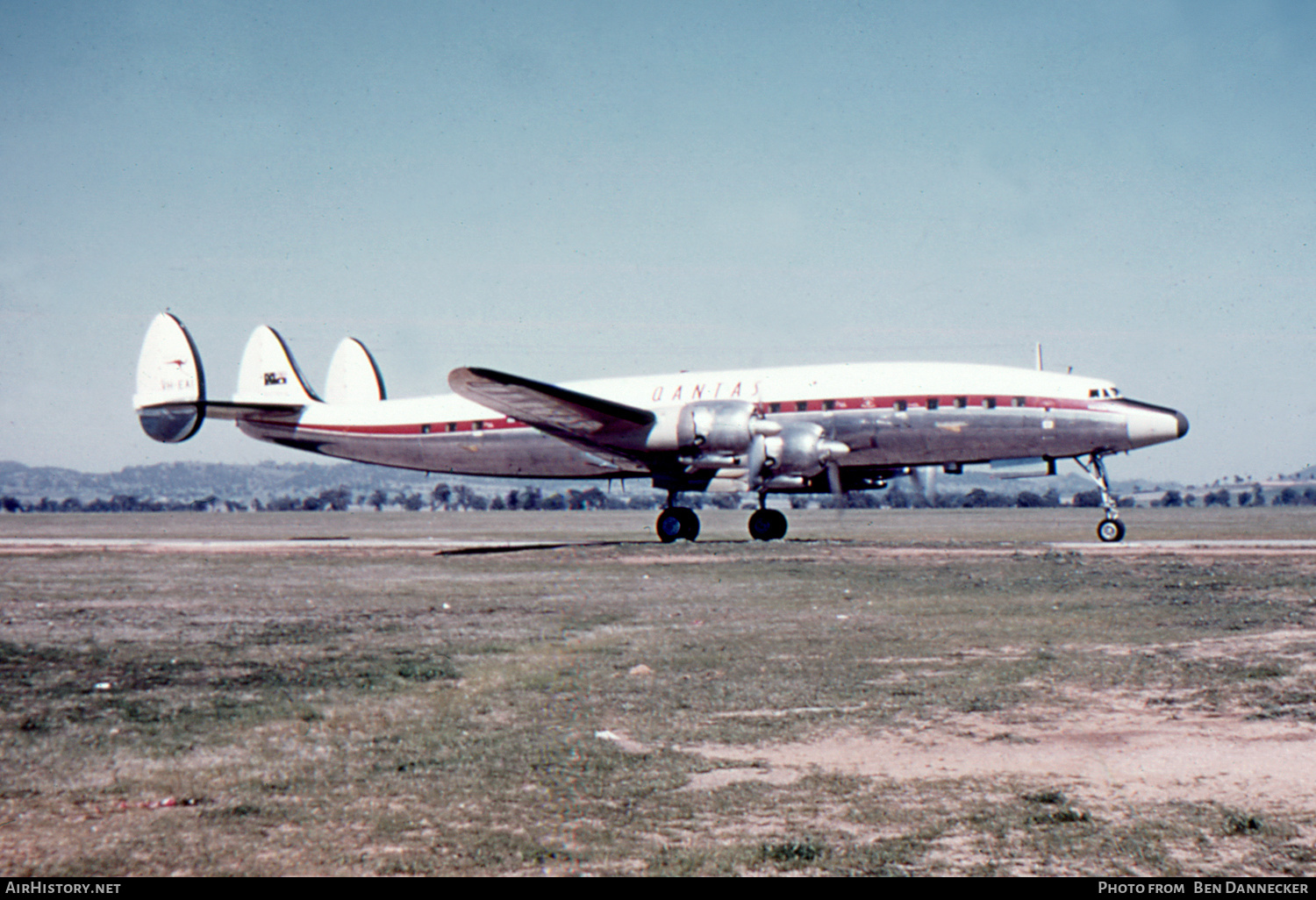Aircraft Photo of VH-EAI | Lockheed L-1049E Super Constellation | Qantas | AirHistory.net #239888
