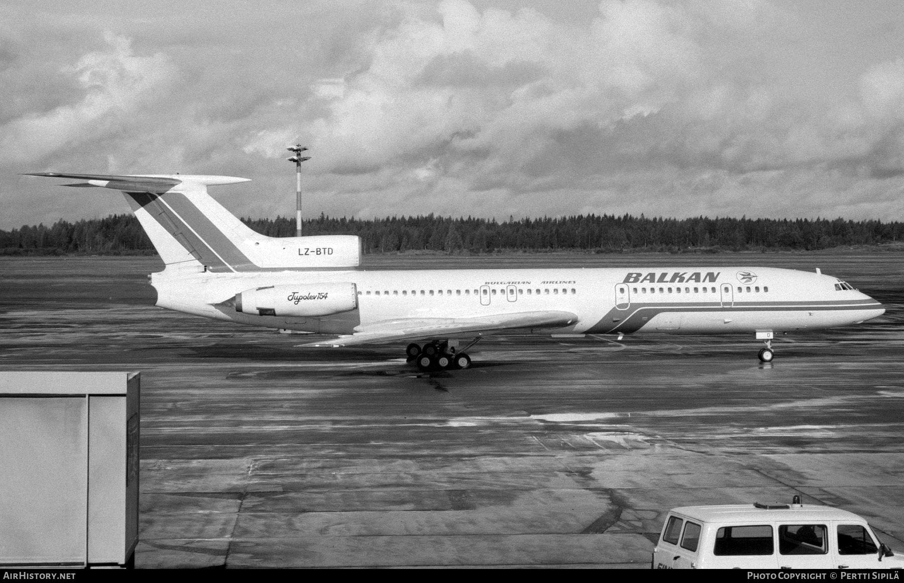 Aircraft Photo of LZ-BTD | Tupolev Tu-154B | Balkan - Bulgarian Airlines | AirHistory.net #239942