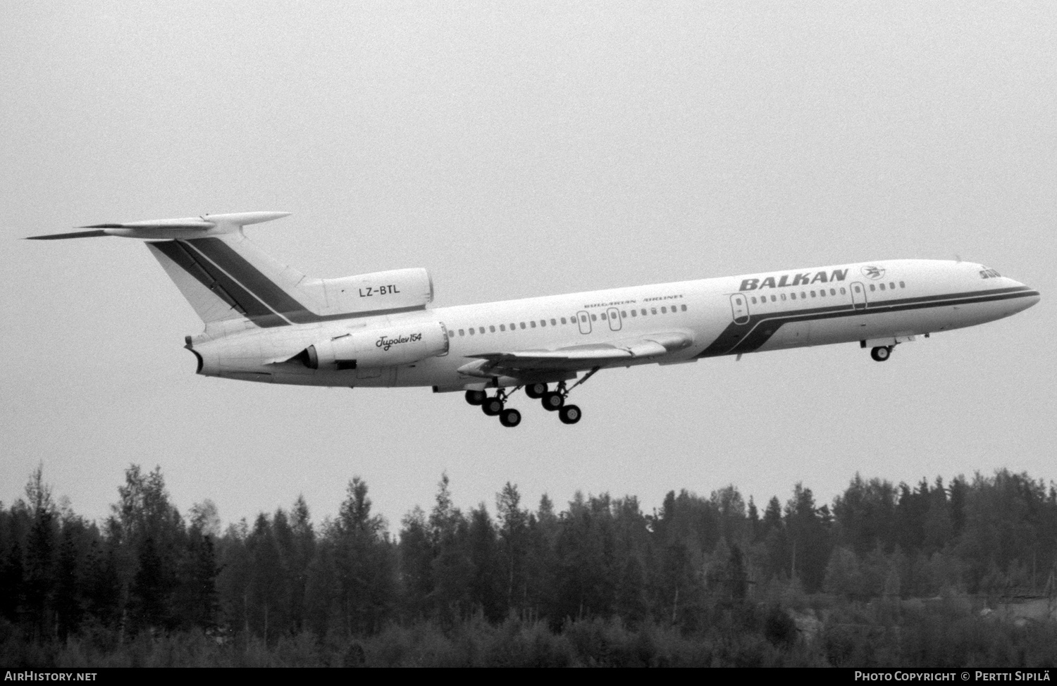 Aircraft Photo of LZ-BTL | Tupolev Tu-154B | Balkan - Bulgarian Airlines | AirHistory.net #239954