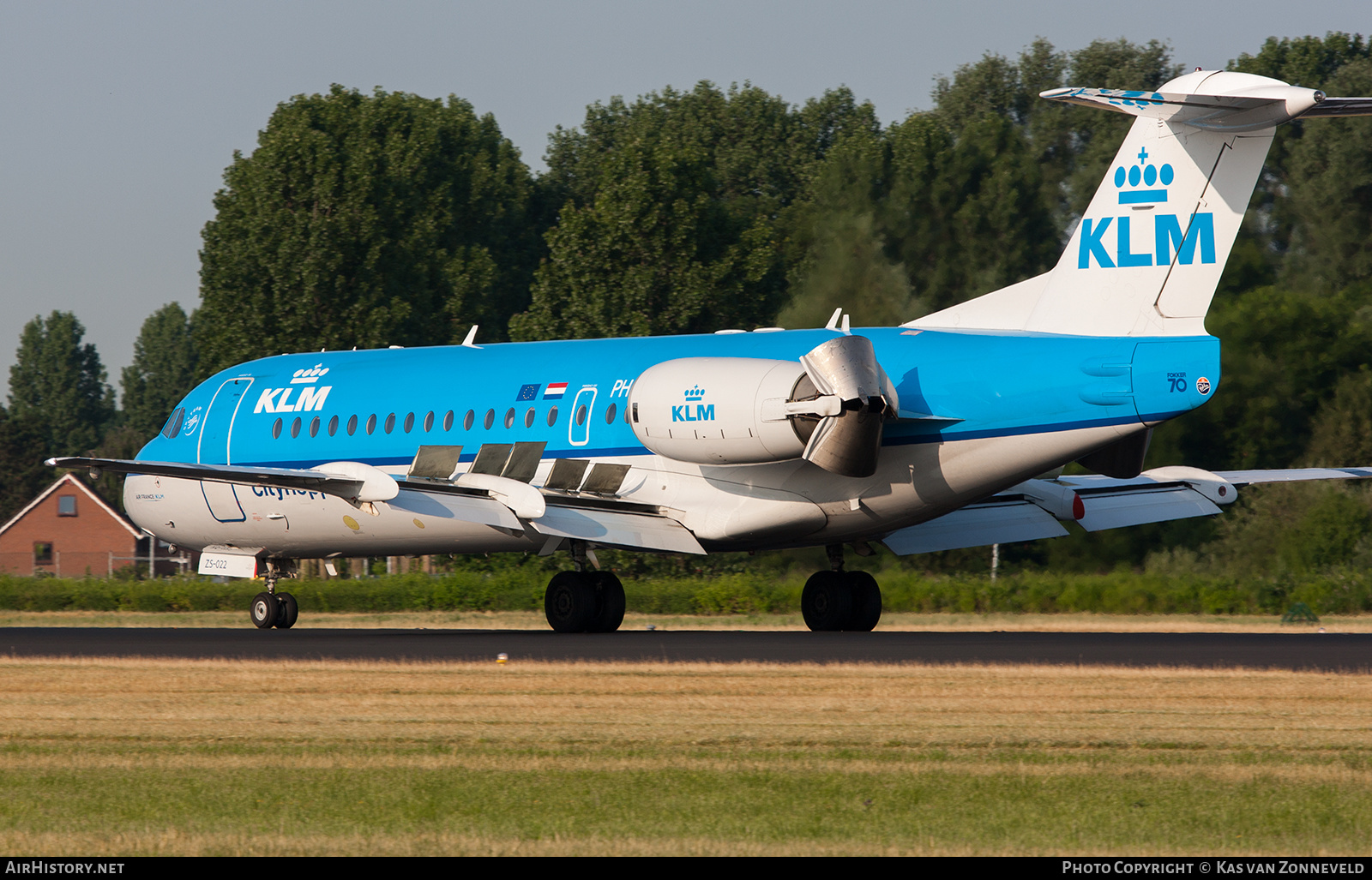 Aircraft Photo of PH-KZS | Fokker 70 (F28-0070) | KLM Cityhopper | AirHistory.net #239988