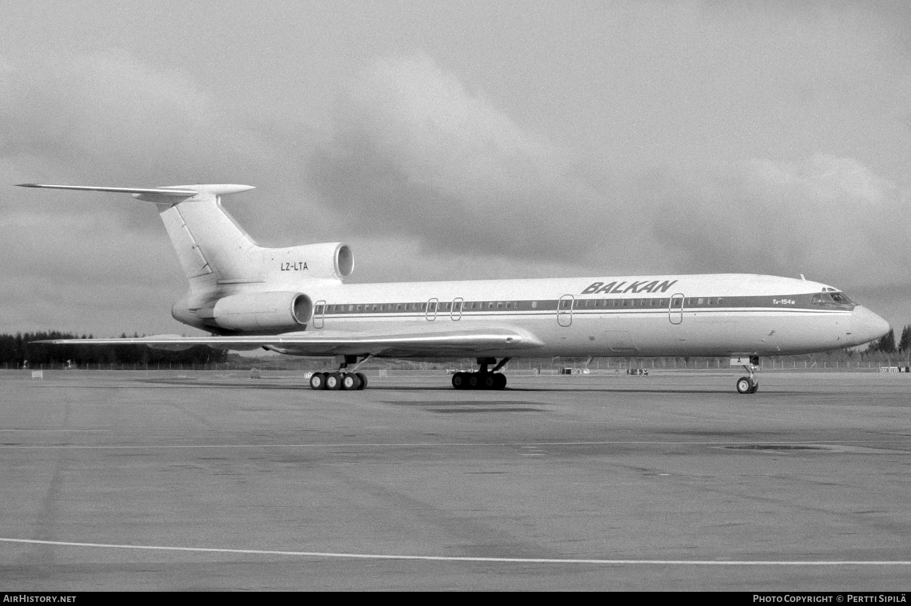 Aircraft Photo of LZ-LTA | Tupolev Tu-154M | Balkan - Bulgarian Airlines | AirHistory.net #240011