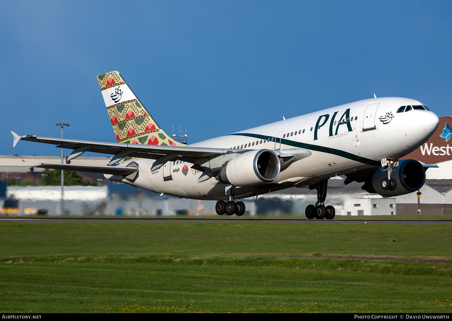 Aircraft Photo of AP-BEG | Airbus A310-308 | Pakistan International Airlines - PIA | AirHistory.net #240018