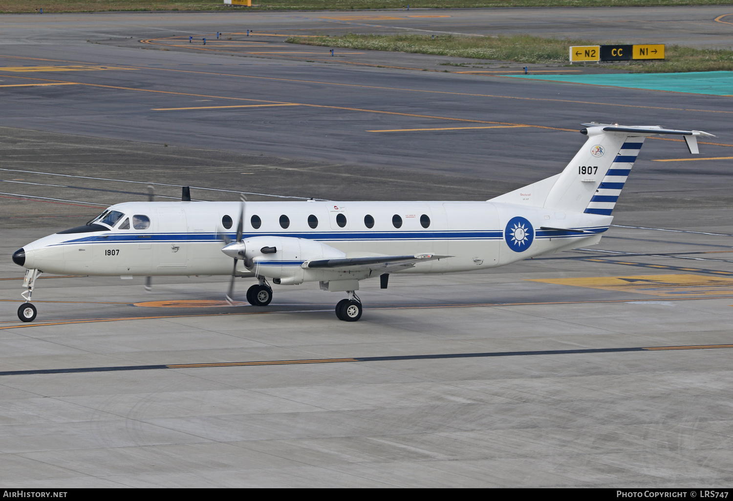 Aircraft Photo of 1907 | Beech 1900C-1 | Taiwan - Air Force | AirHistory.net #240095