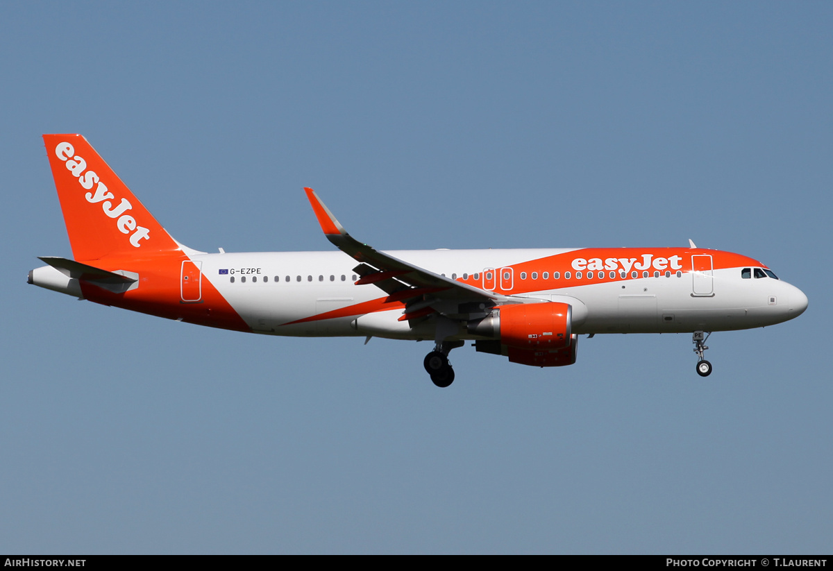 Aircraft Photo of G-EZPE | Airbus A320-214 | EasyJet | AirHistory.net #240192