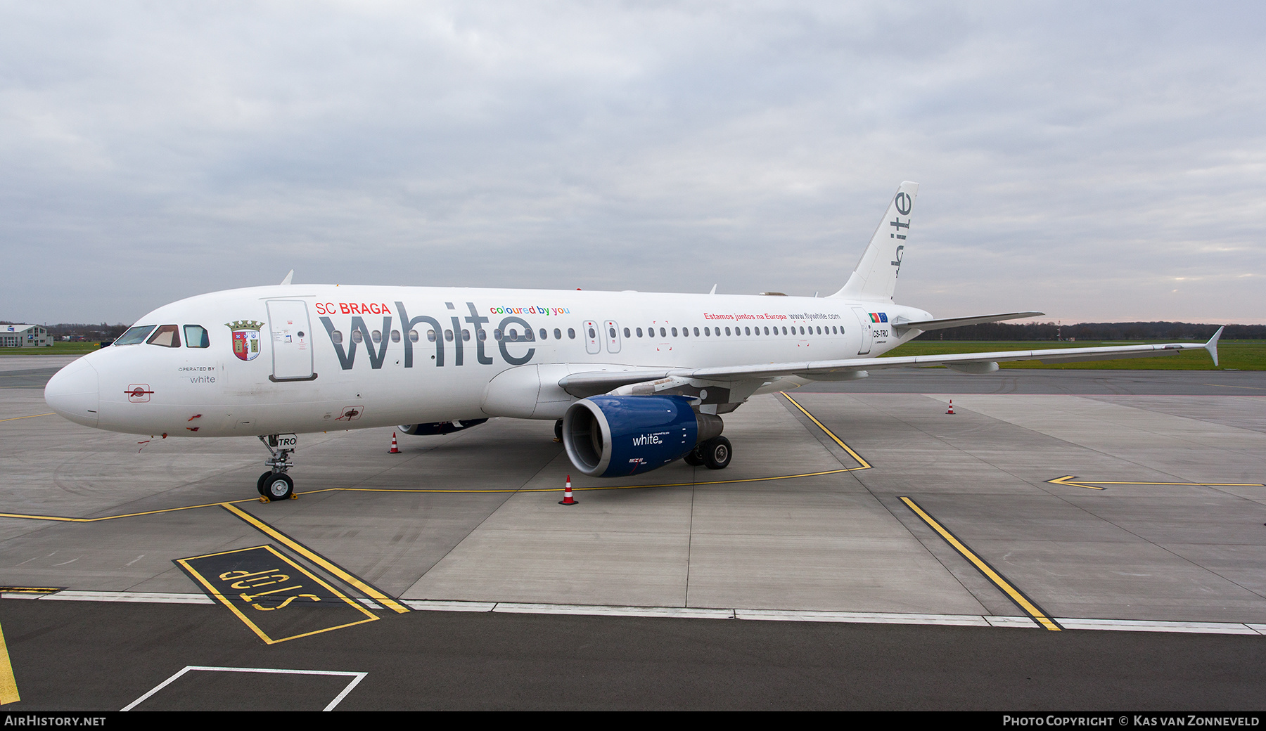 Aircraft Photo of CS-TRO | Airbus A320-214 | White Airways | AirHistory.net #240213
