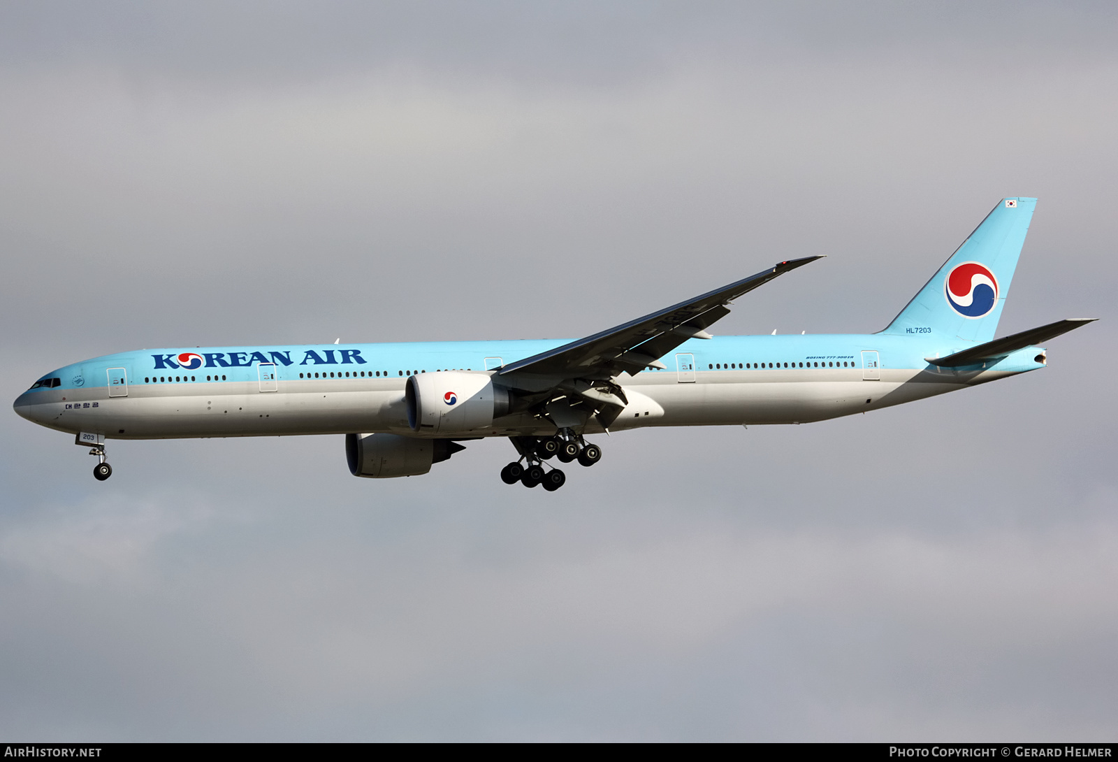 Aircraft Photo of HL7203 | Boeing 777-300/ER | Korean Air | AirHistory.net #240250