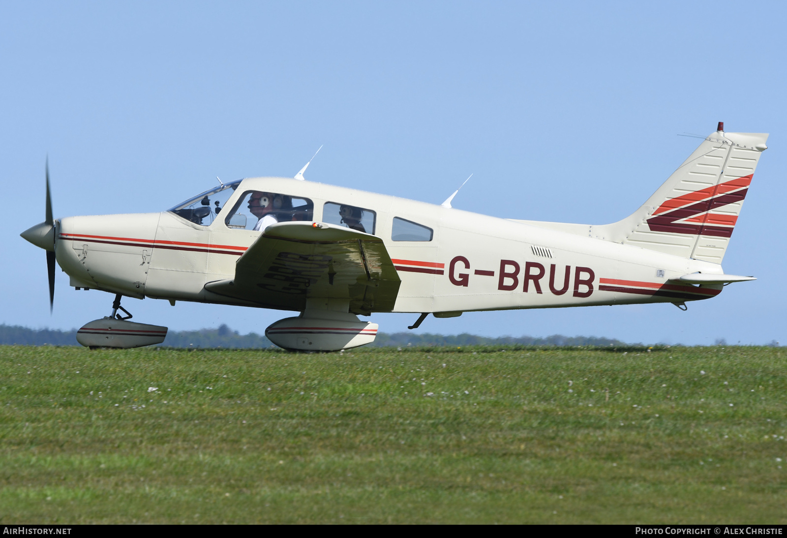 Aircraft Photo of G-BRUB | Piper PA-28-161 Warrior II | AirHistory.net #240291