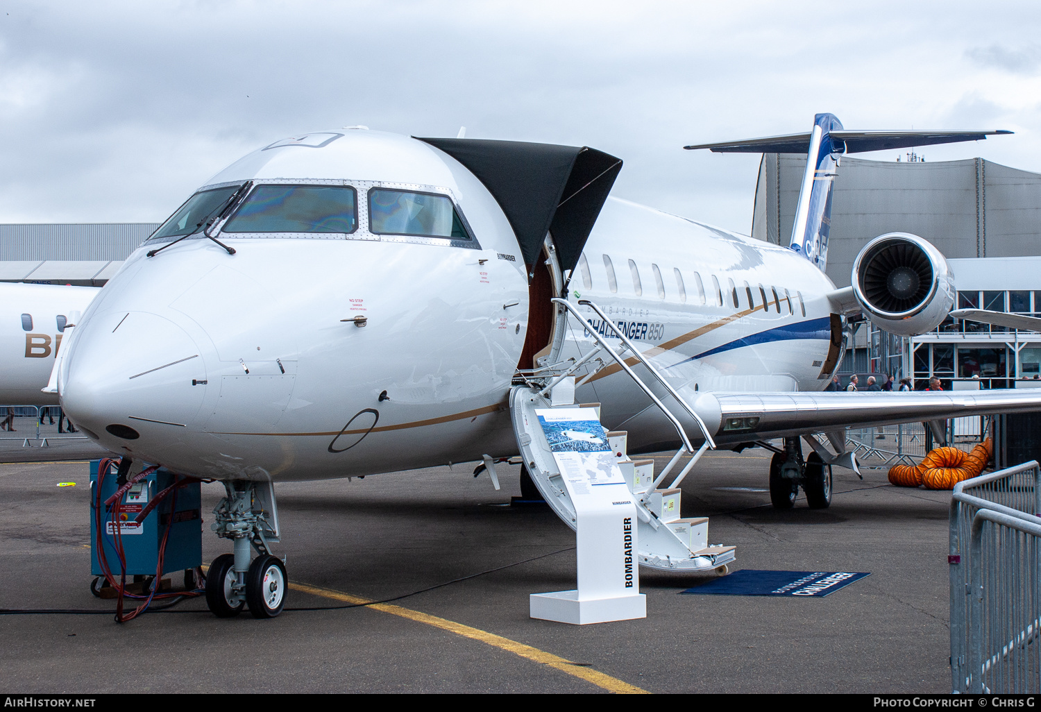 Aircraft Photo of C-FUQY | Bombardier Challenger 850 (CRJ-200SE/CL-600-2B19) | Bombardier | AirHistory.net #240309