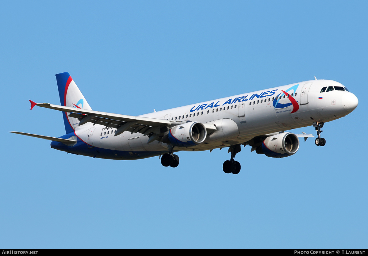 Aircraft Photo of VQ-BDA | Airbus A321-211 | Ural Airlines | AirHistory.net #240416