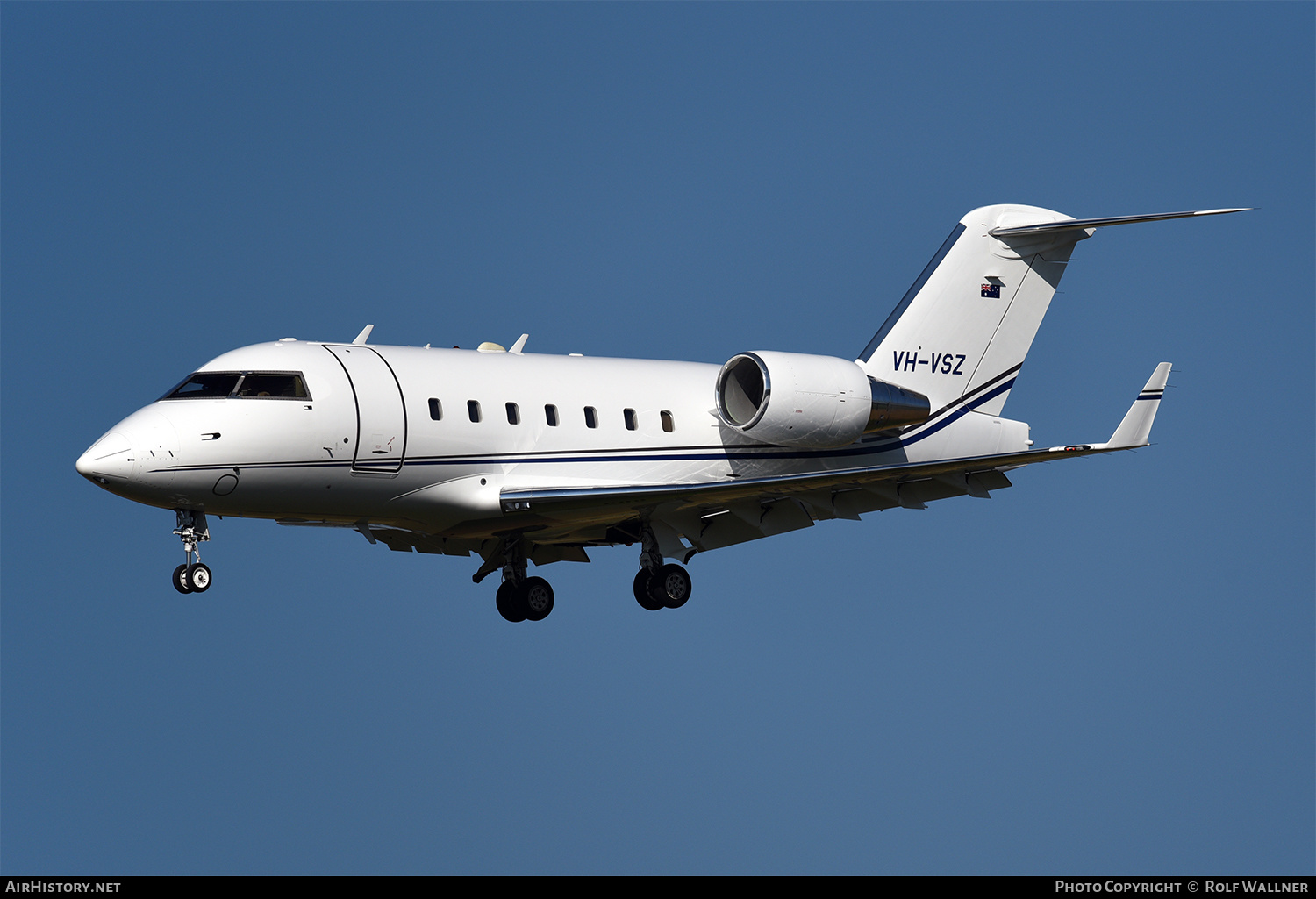 Aircraft Photo of VH-VSZ | Bombardier Challenger 604 (CL-600-2B16) | AirHistory.net #240505