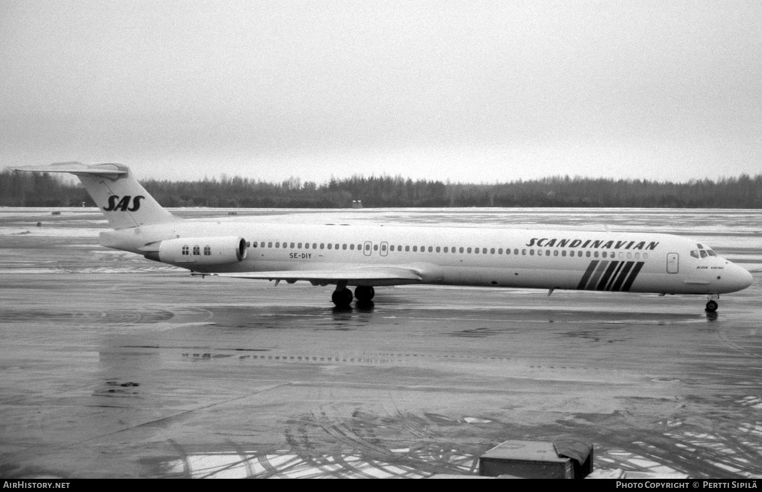 Aircraft Photo of SE-DIY | McDonnell Douglas MD-81 (DC-9-81) | Scandinavian Airlines - SAS | AirHistory.net #240604