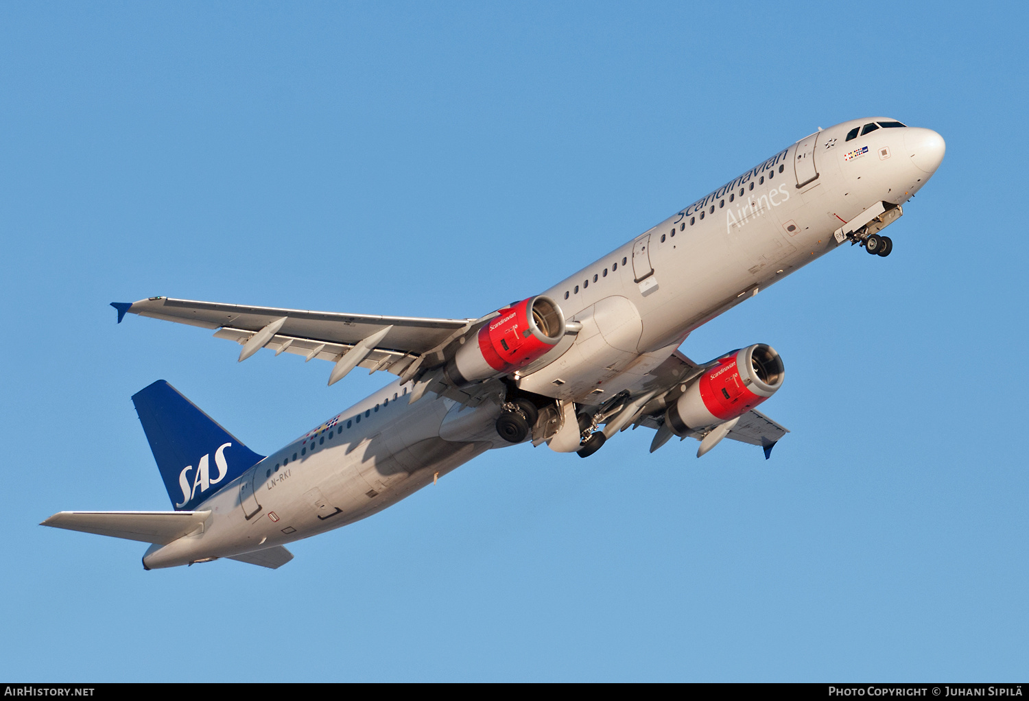 Aircraft Photo of LN-RKI | Airbus A321-232 | Scandinavian Airlines - SAS | AirHistory.net #240614