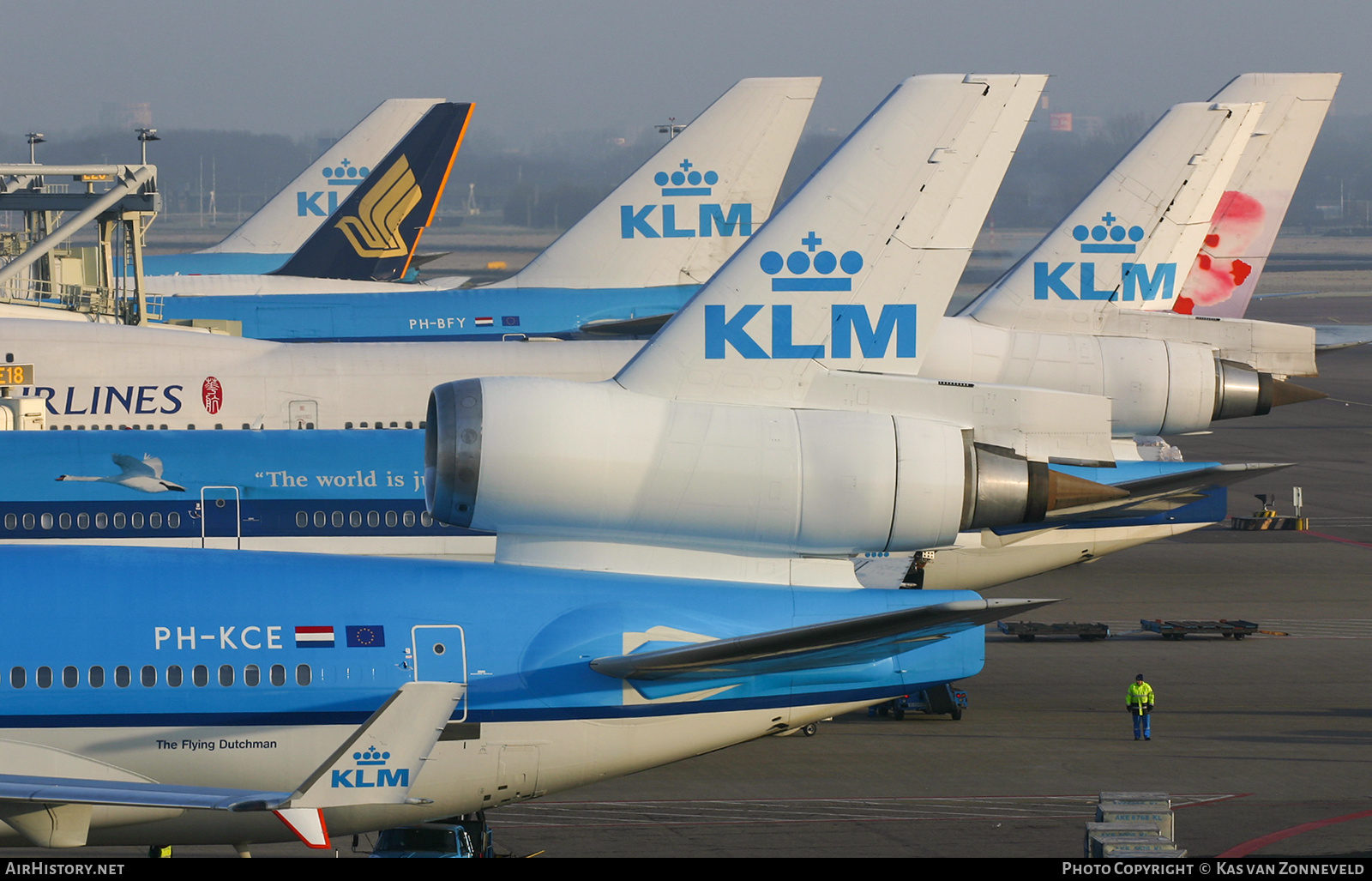 Aircraft Photo of PH-KCE | McDonnell Douglas MD-11 | KLM - Royal Dutch Airlines | AirHistory.net #240674