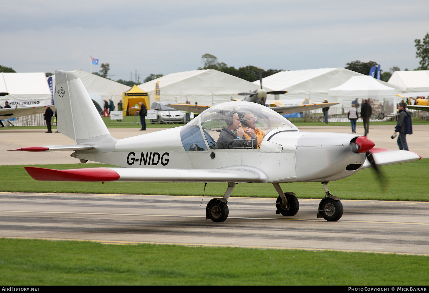 Aircraft Photo of G-NIDG | Evektor-Aerotechnik EV-97 Eurostar | AirHistory.net #240759