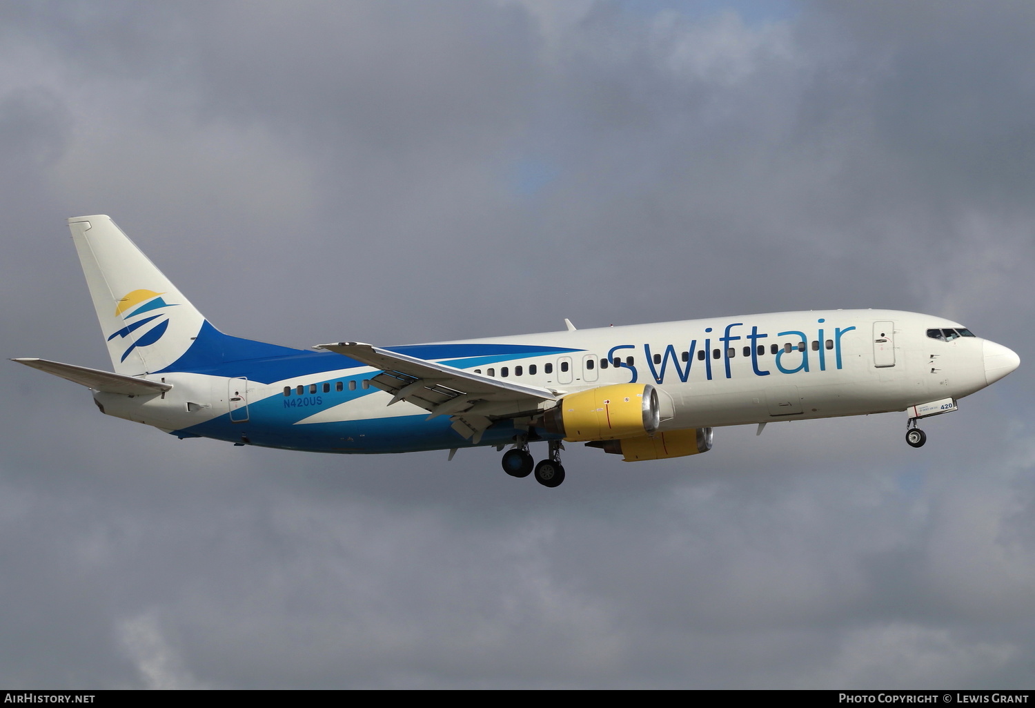 Aircraft Photo of N420US | Boeing 737-401 | Swift Air | AirHistory.net #240782