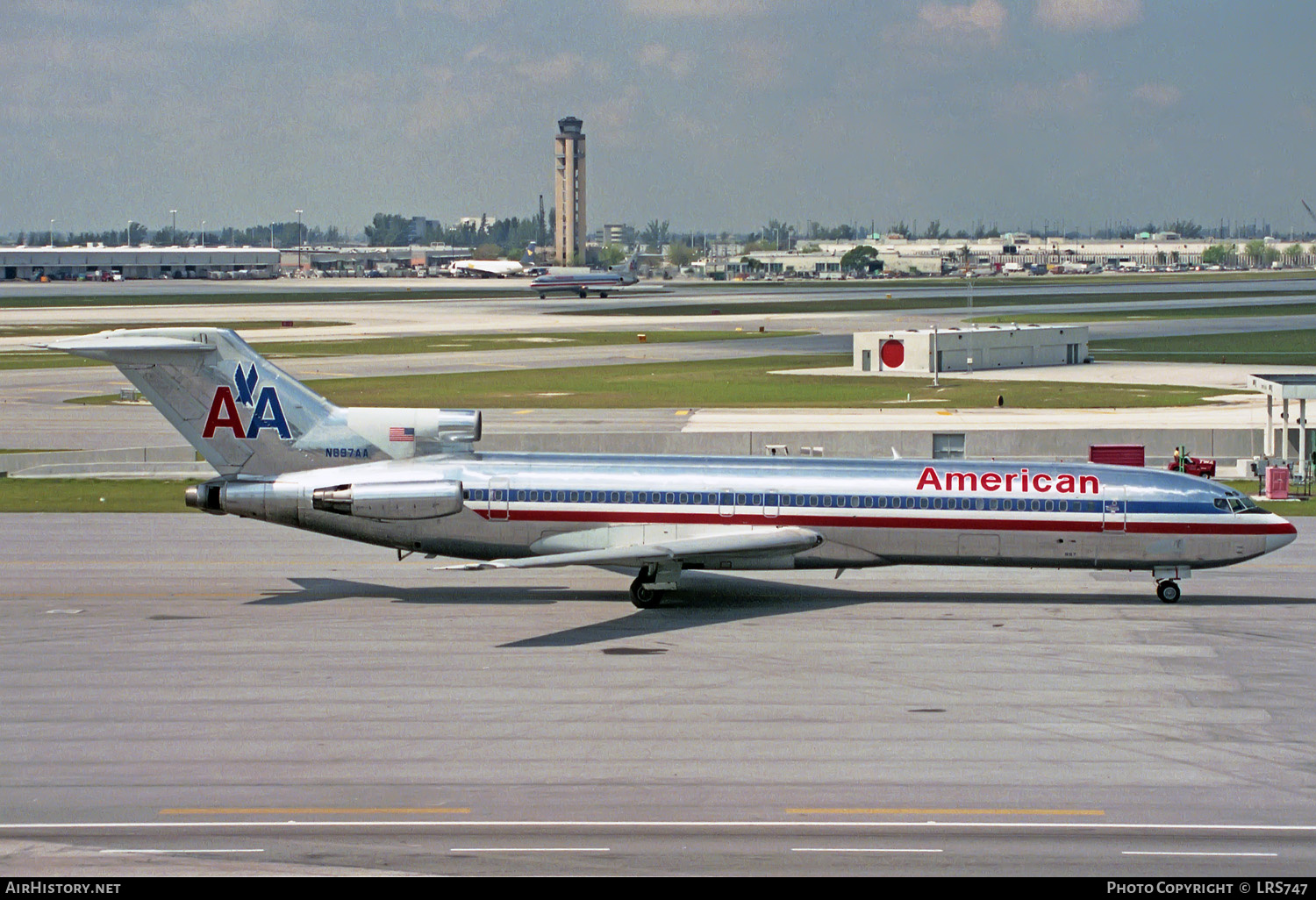 Aircraft Photo of N897AA | Boeing 727-223/Adv | American Airlines | AirHistory.net #240854