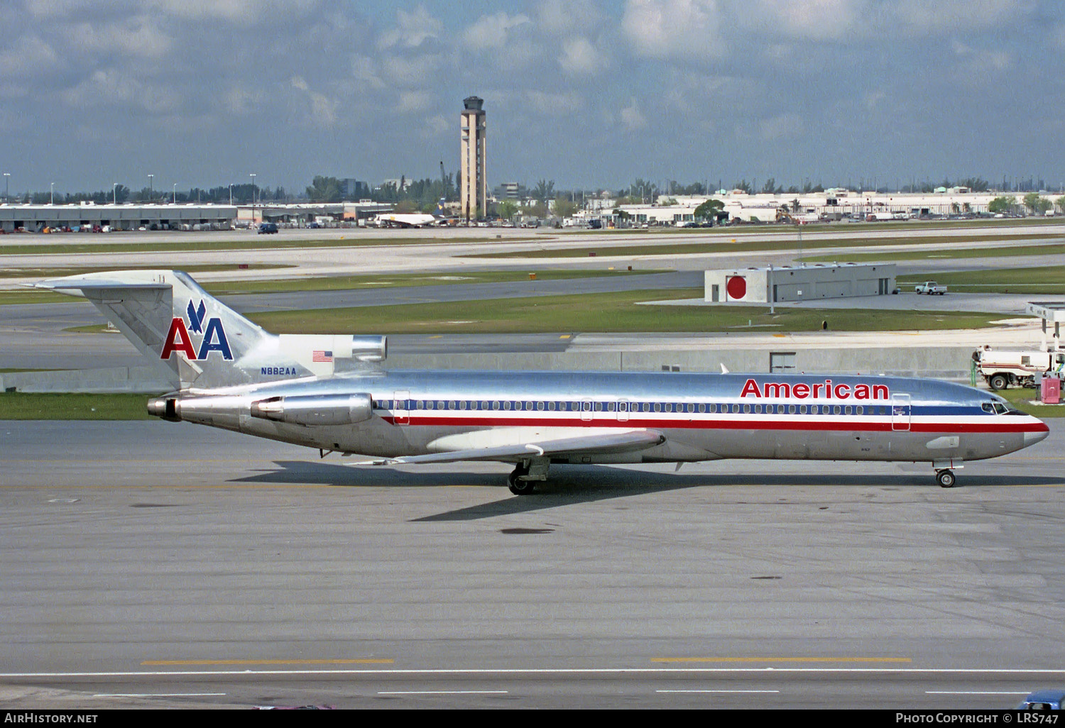 Aircraft Photo of N882AA | Boeing 727-223/Adv | American Airlines | AirHistory.net #240860