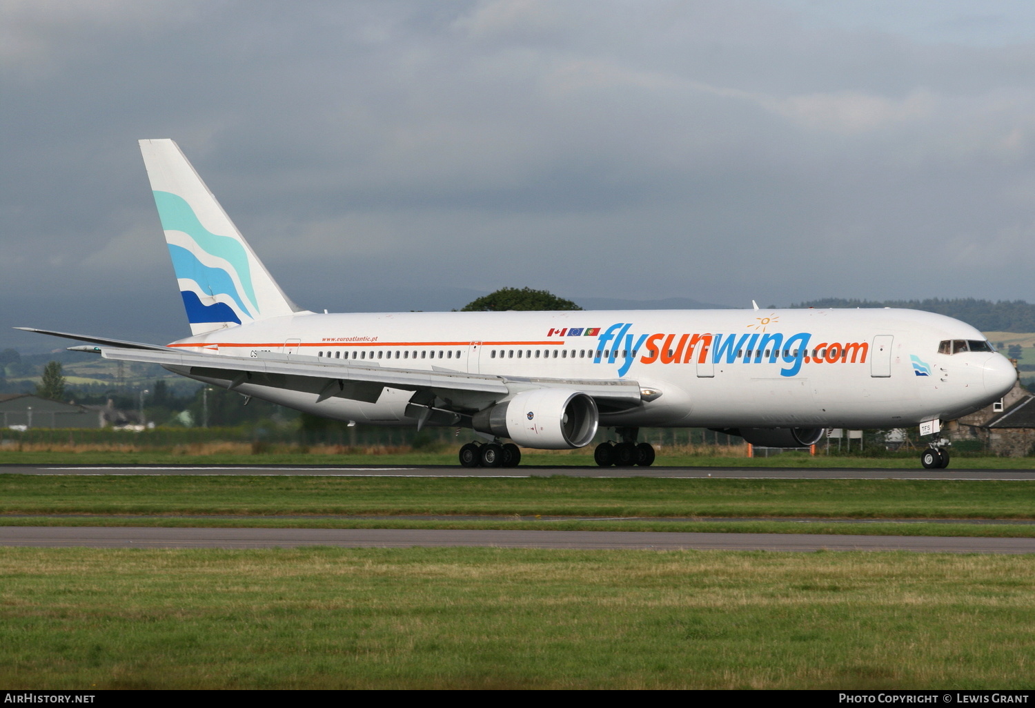 Aircraft Photo of CS-TFS | Boeing 767-3Y0/ER | Sunwing Airlines | AirHistory.net #240871