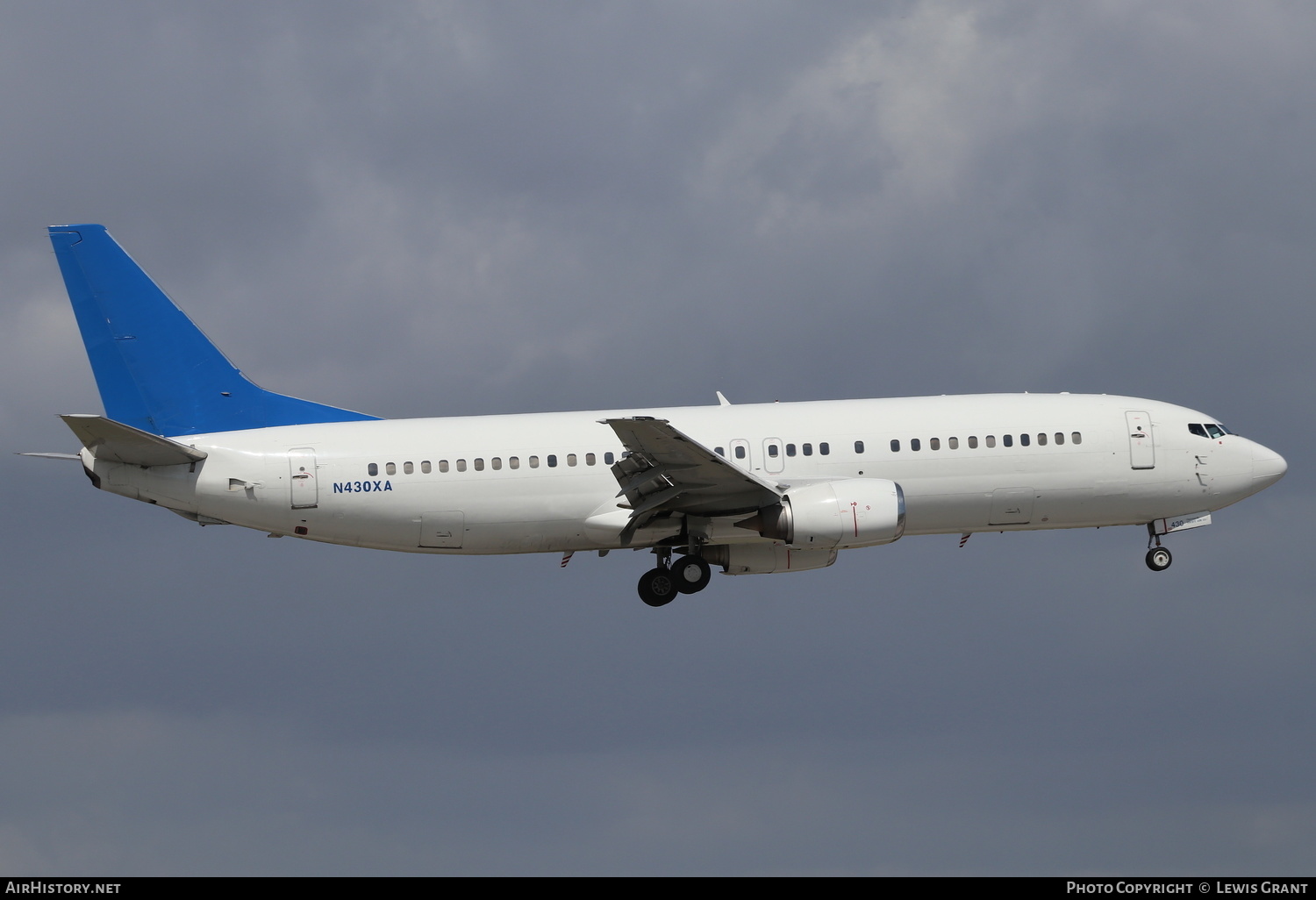 Aircraft Photo of N430XA | Boeing 737-484 | AirHistory.net #240875