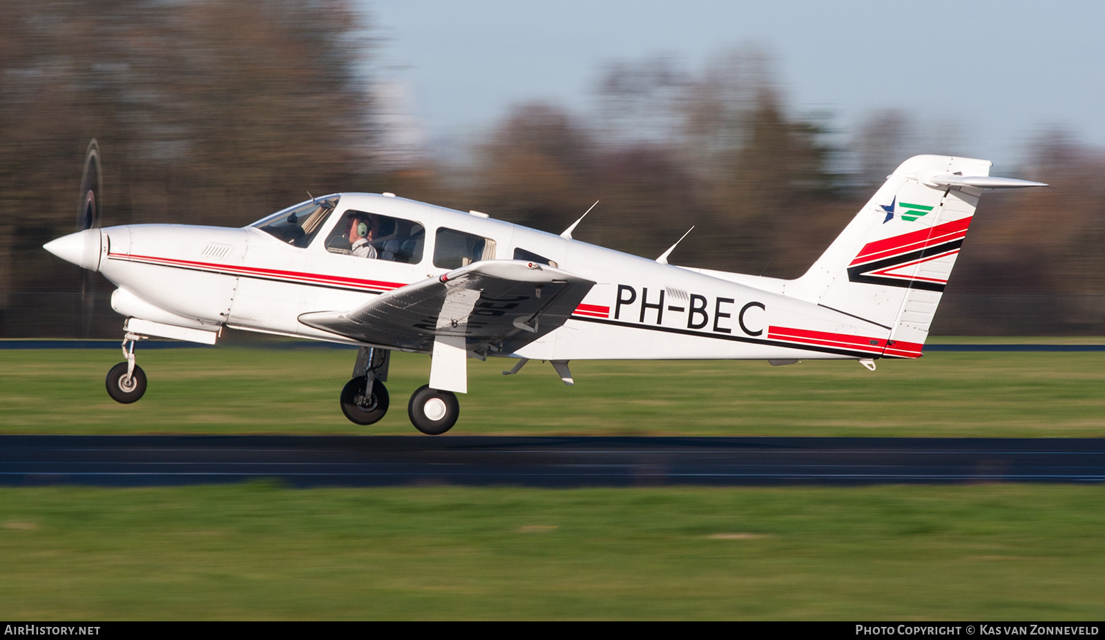 Aircraft Photo of PH-BEC | Piper PA-28RT-201 Arrow IV | Stella Aviation | AirHistory.net #240952